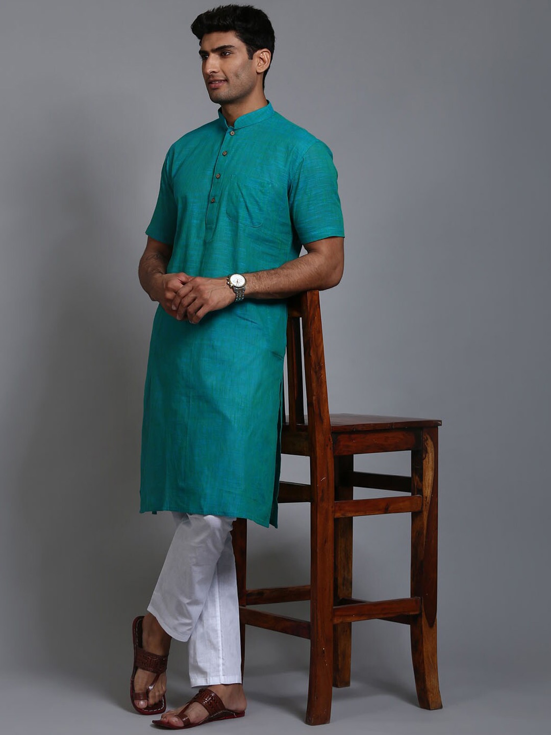 

VM Mandarin Collar Pure Cotton Kurta With Trousers, Turquoise blue