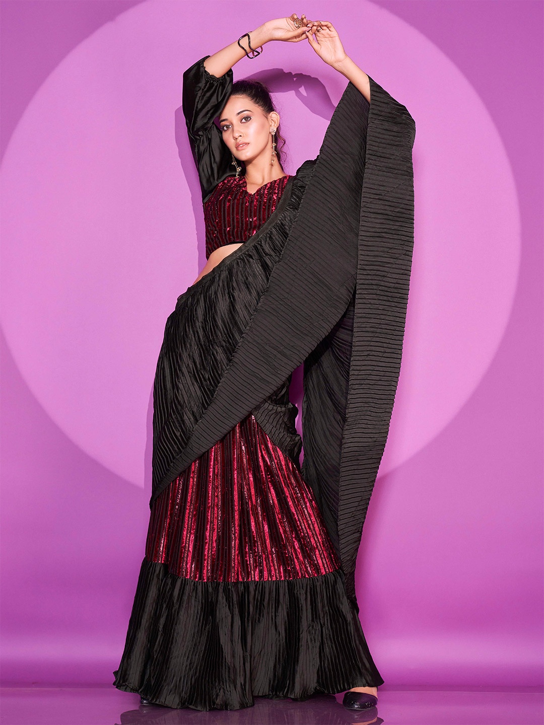 

Tikhi Imli Striped Sequinned Velvet Ready To Wear Saree, Black