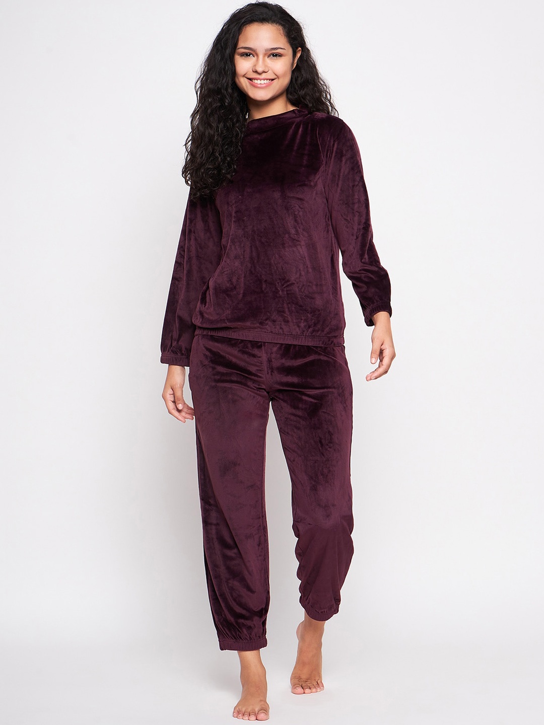 

Camey Round Neck T-Shirt With Joggers, Brown