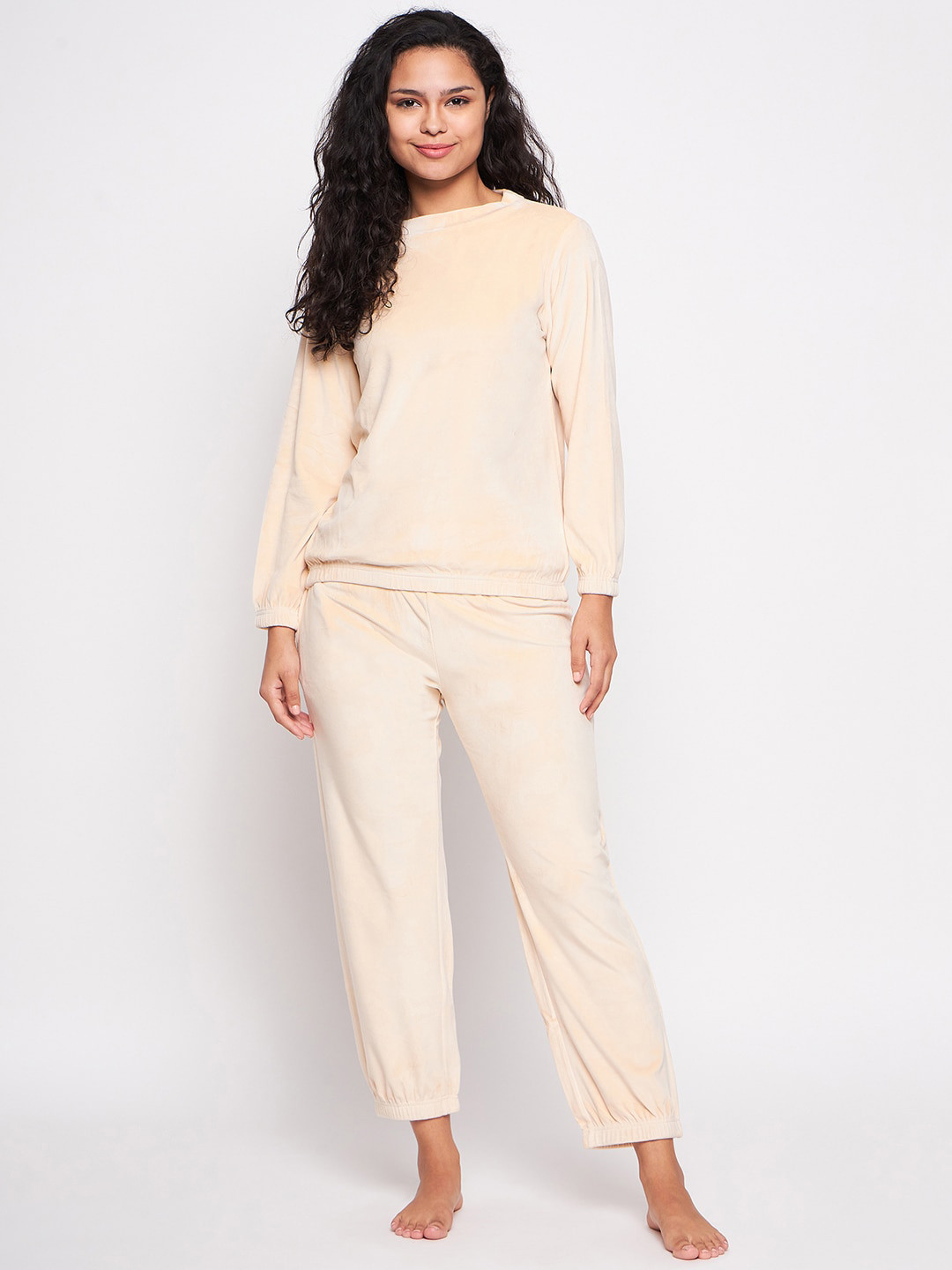 

Camey Round Neck T-Shirt With Joggers, Cream