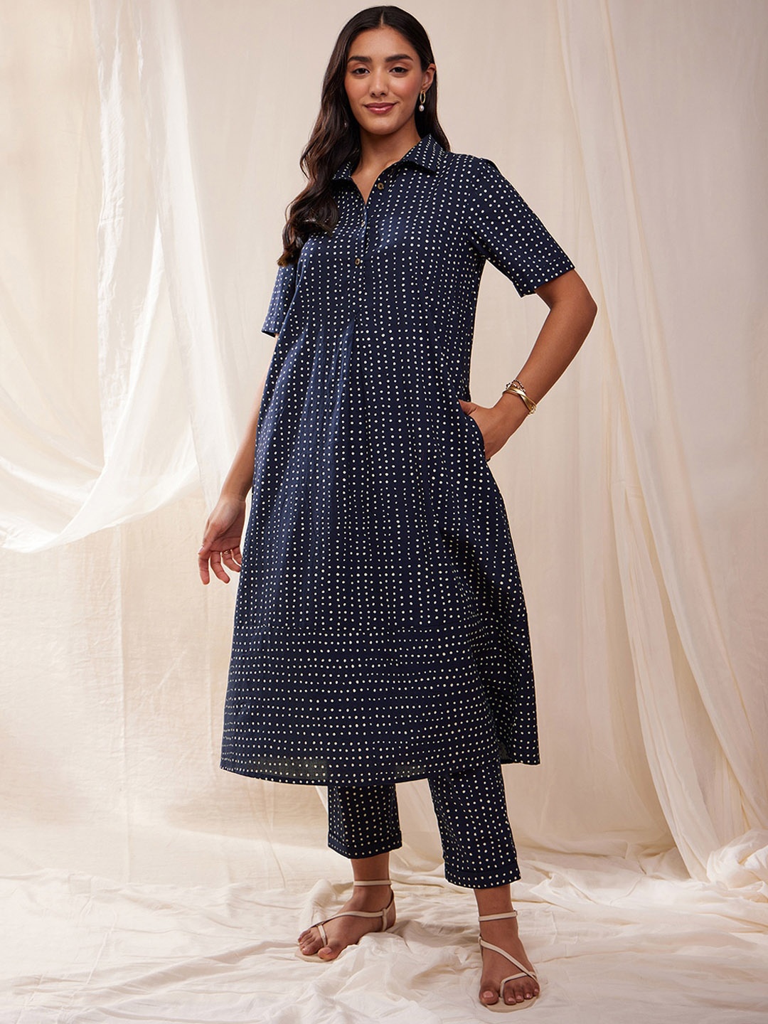 

Pink Fort Geometric Printed A-Line Kurta With Trousers, Navy blue