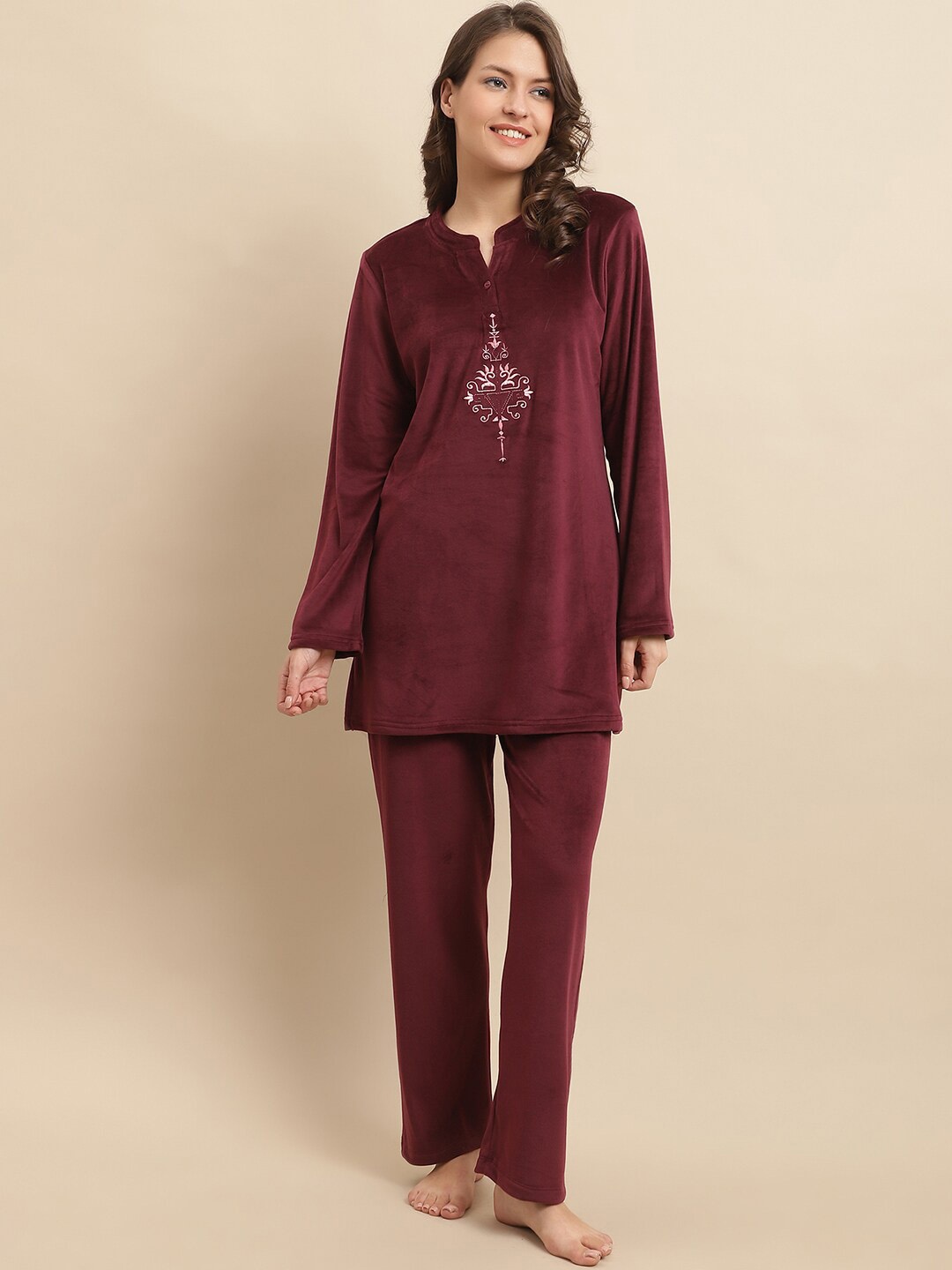 

Kanvin Mandarin Collar Night suit, Maroon