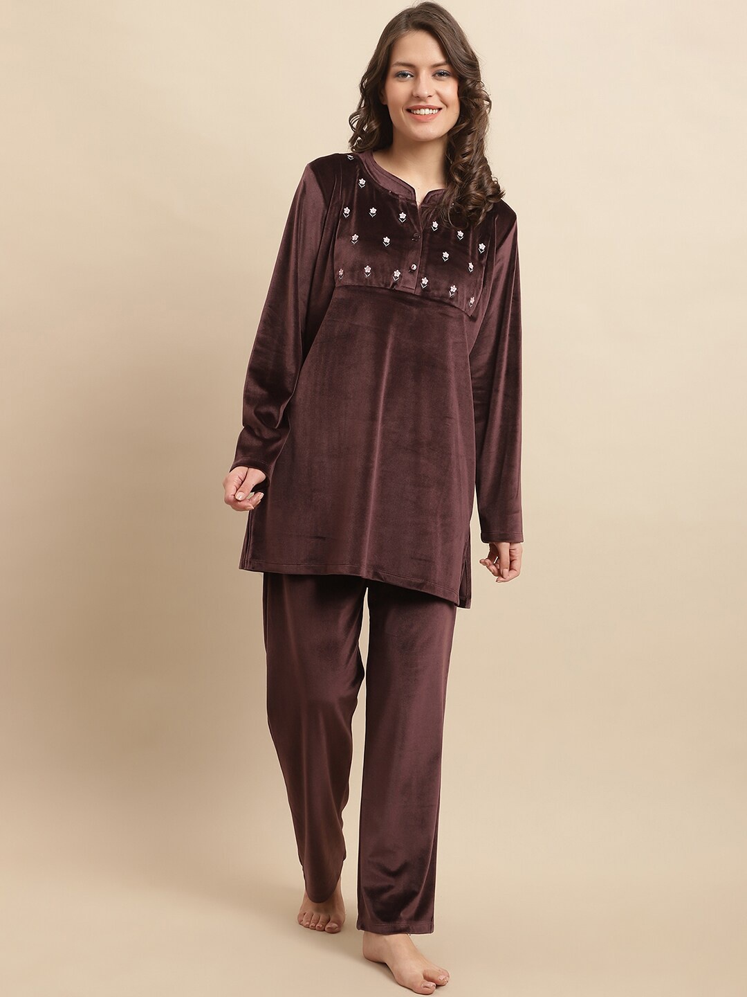 

Kanvin Floral Embroidered Night suit, Brown