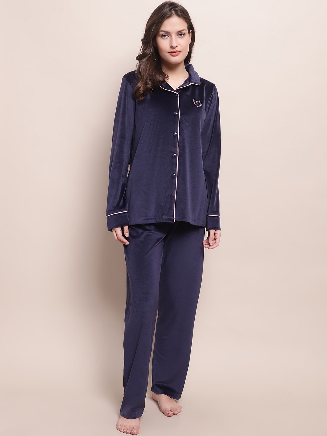 

Kanvin Navy Blue Lapel Collar Long Sleeves Velvet Night suit