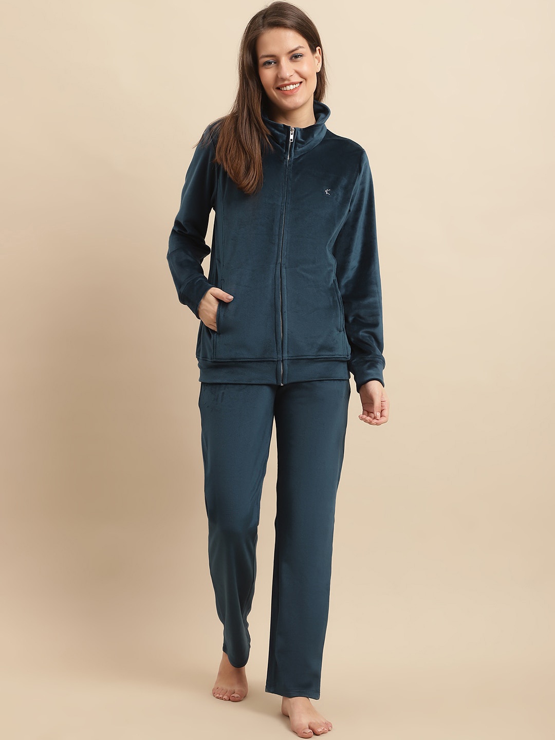 

Kanvin Teal Long Sleeves Velvet Night suit