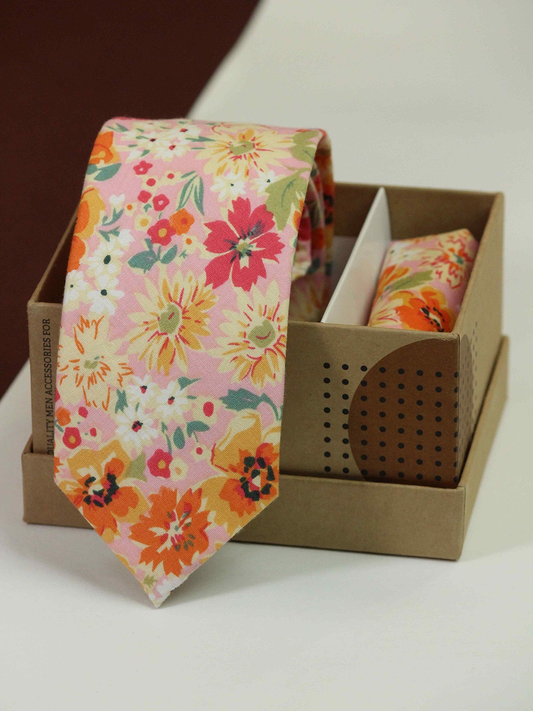 

Tossido Men Floral Printed Cotton Necktie & Pocket Square, Pink