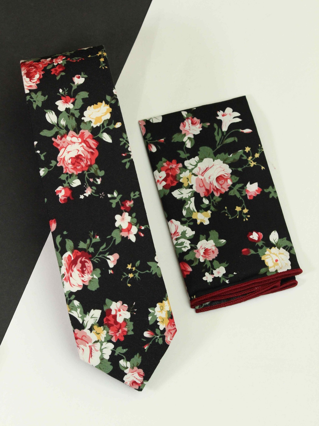 

Tossido Men Floral Printed Cotton Necktie & Pocket Square, Black