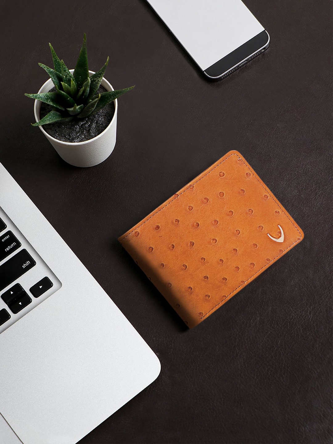 

Hidesign Men Textured Leather Two Fold Wallet, Tan
