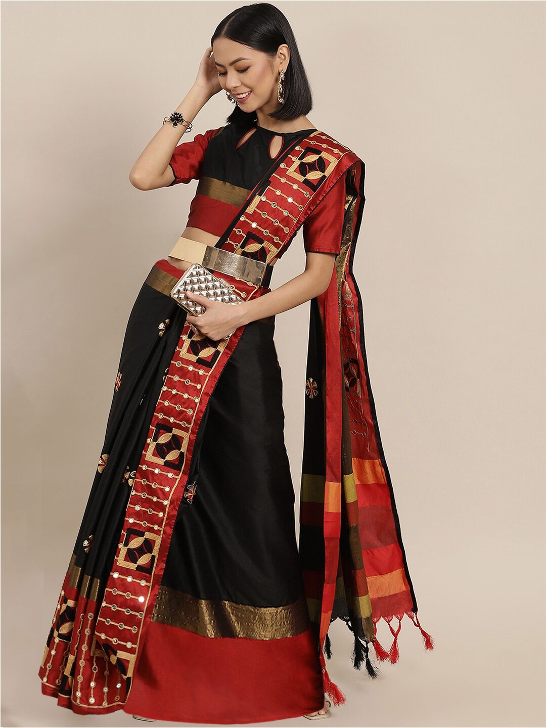 

Mitera Floral Embroidered Silk Cotton Saree, Black