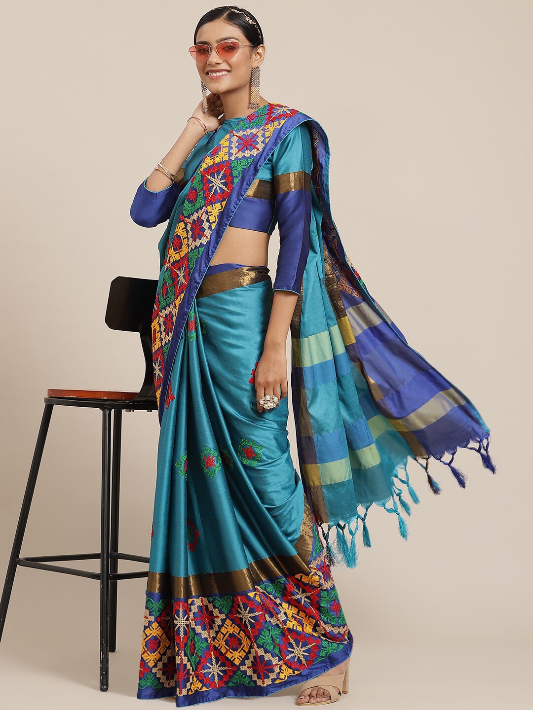 

Mitera Ethnic Motifs Kutchi Embroidery Saree, Blue