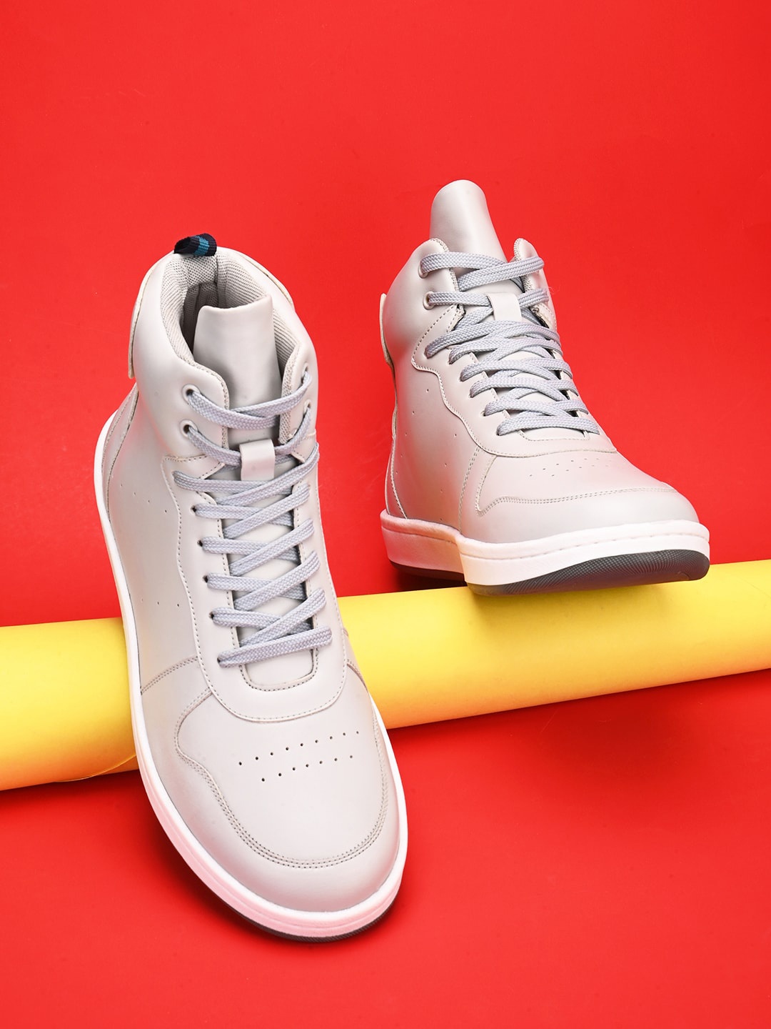 

HRX by Hrithik Roshan Men Perforated Lightweight Mid-Top Sneakers, Grey