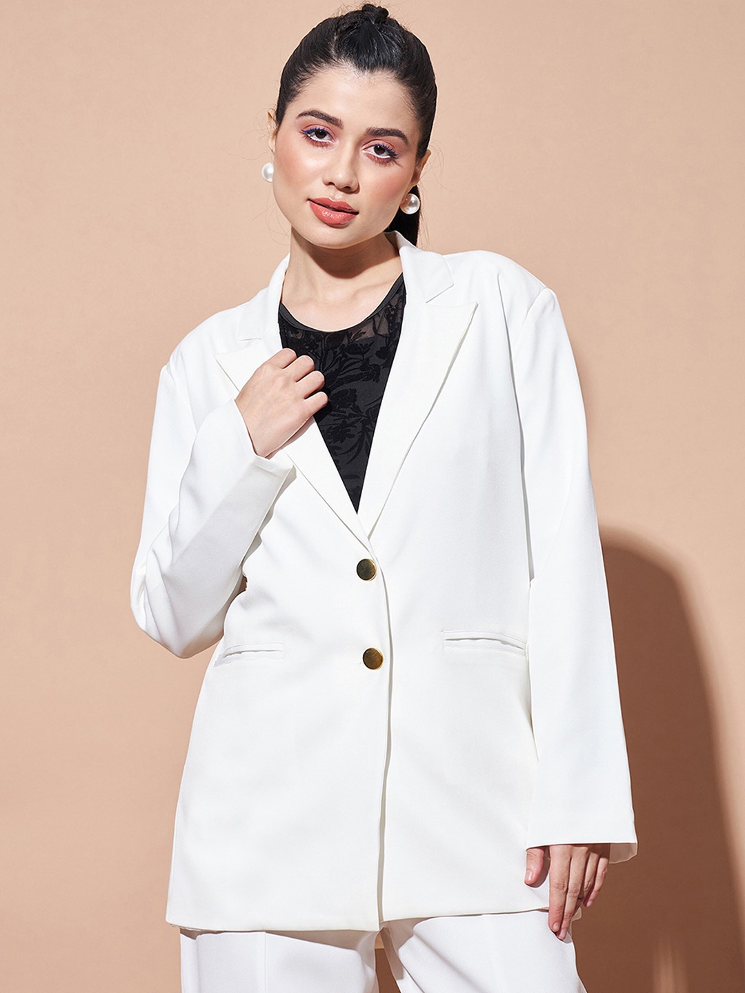 

SASSAFRAS BASICS Notched Lapel Single-Breasted Blazer, White