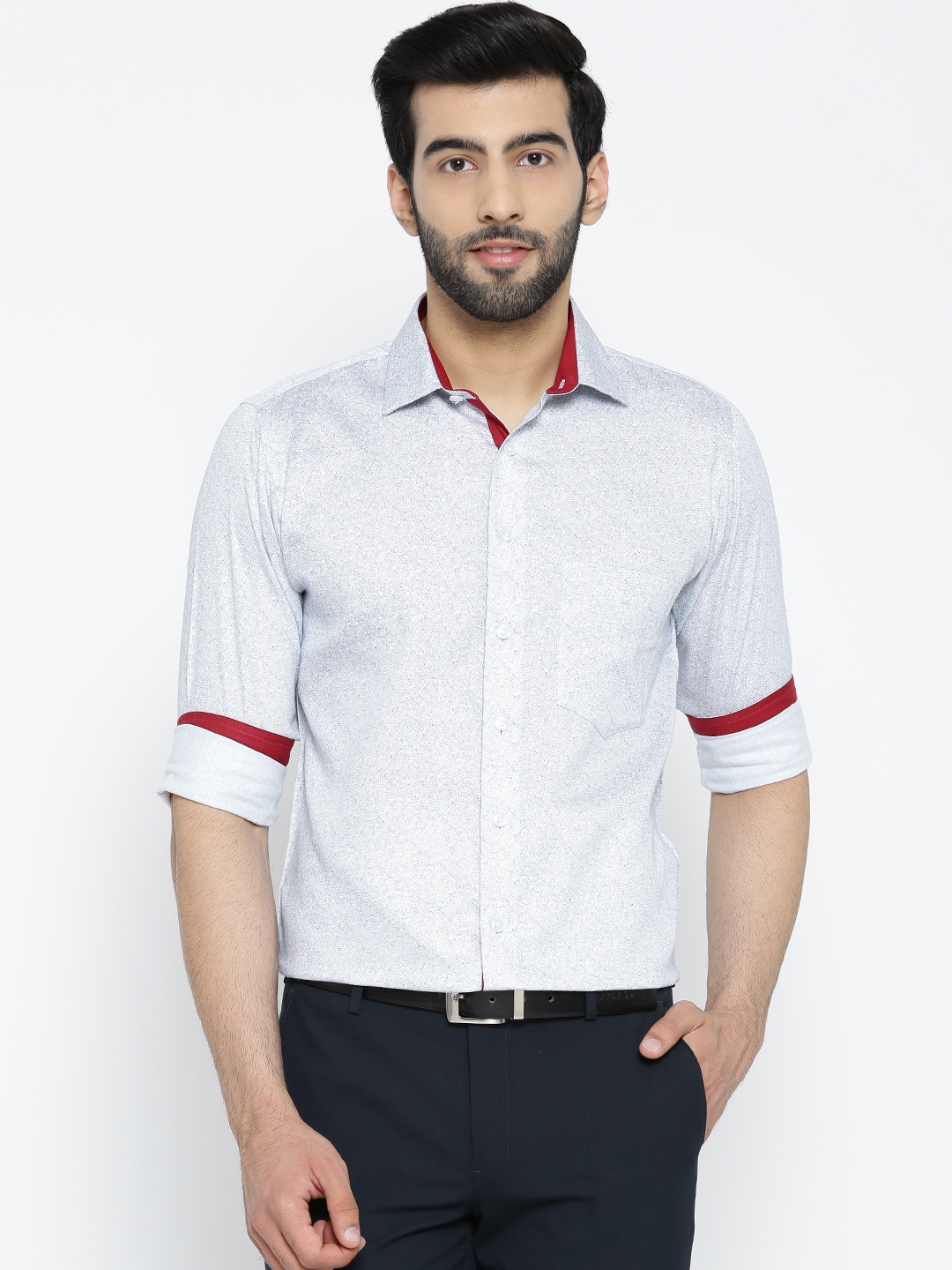 

Shaftesbury London Men White & Blue Slim Fit Printed Semiformal Shirt