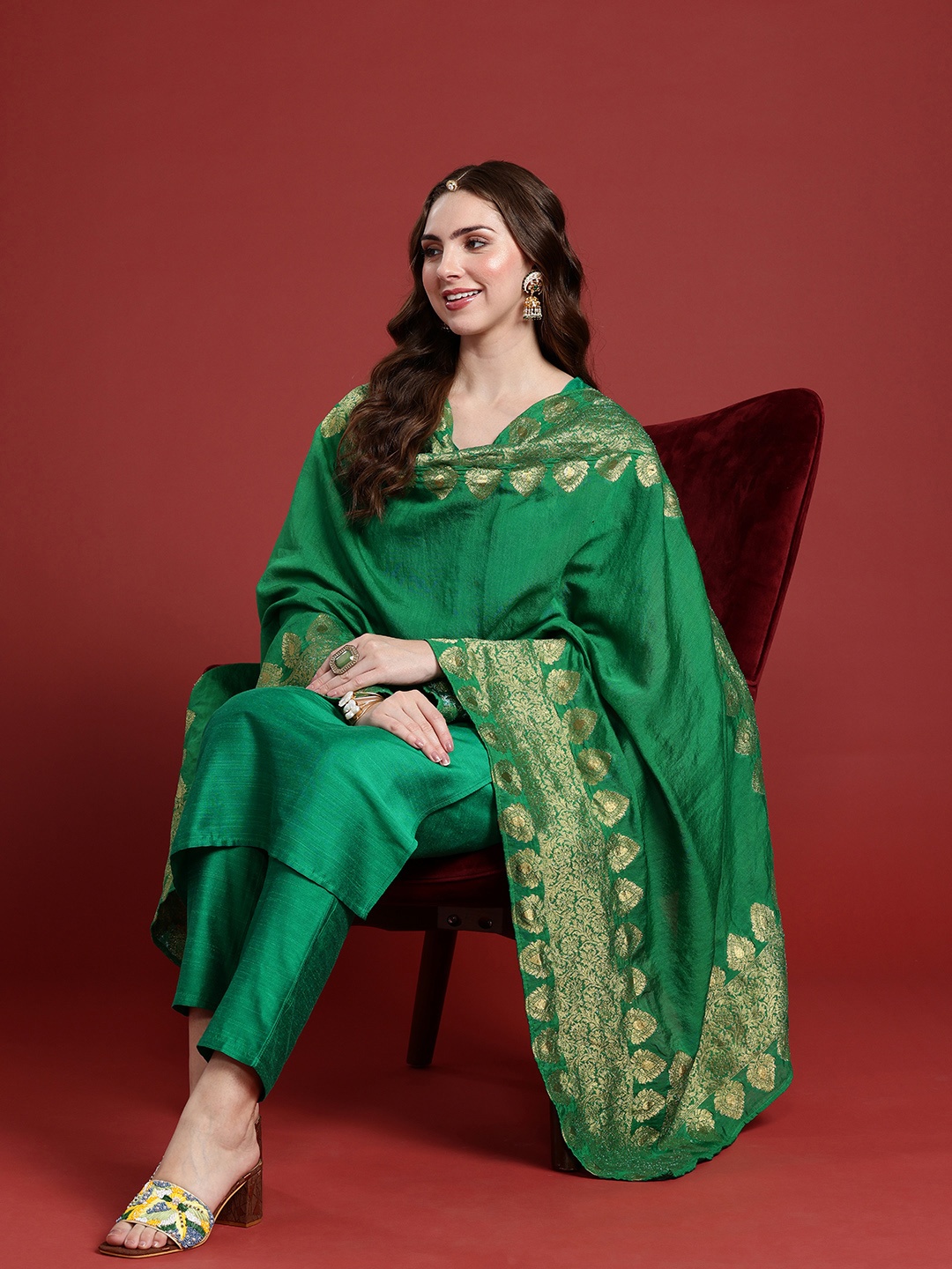 

Anouk Women Solid Regular Kurta with Trousers & With Dupatta, Green