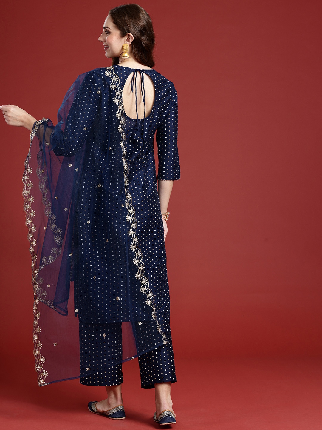 

Anouk Women Printed Regular Kurta With Trousers & Dupatta, Navy blue