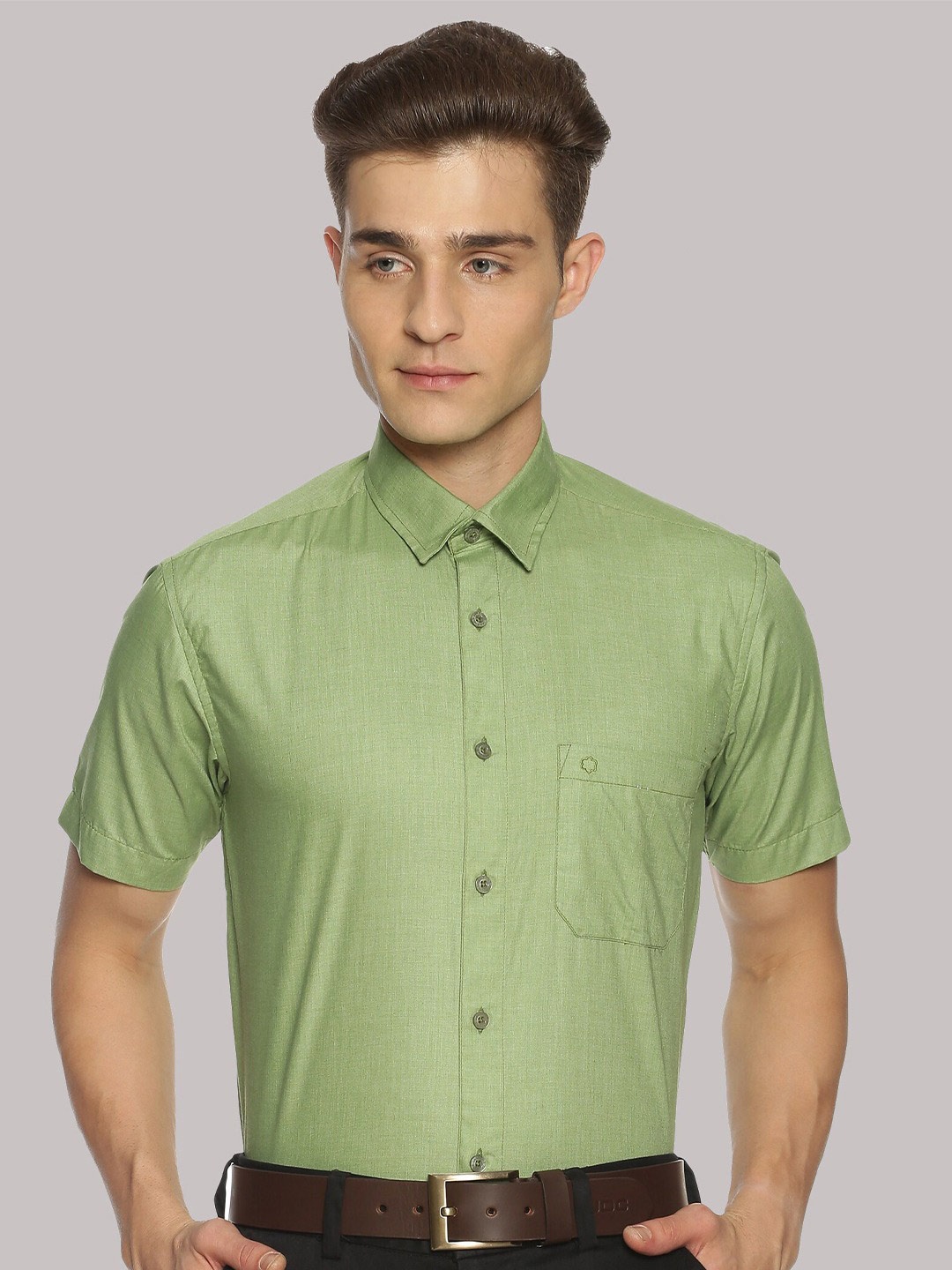 

Jansons Spread Collar Short Sleeves Formal Shirt, Green