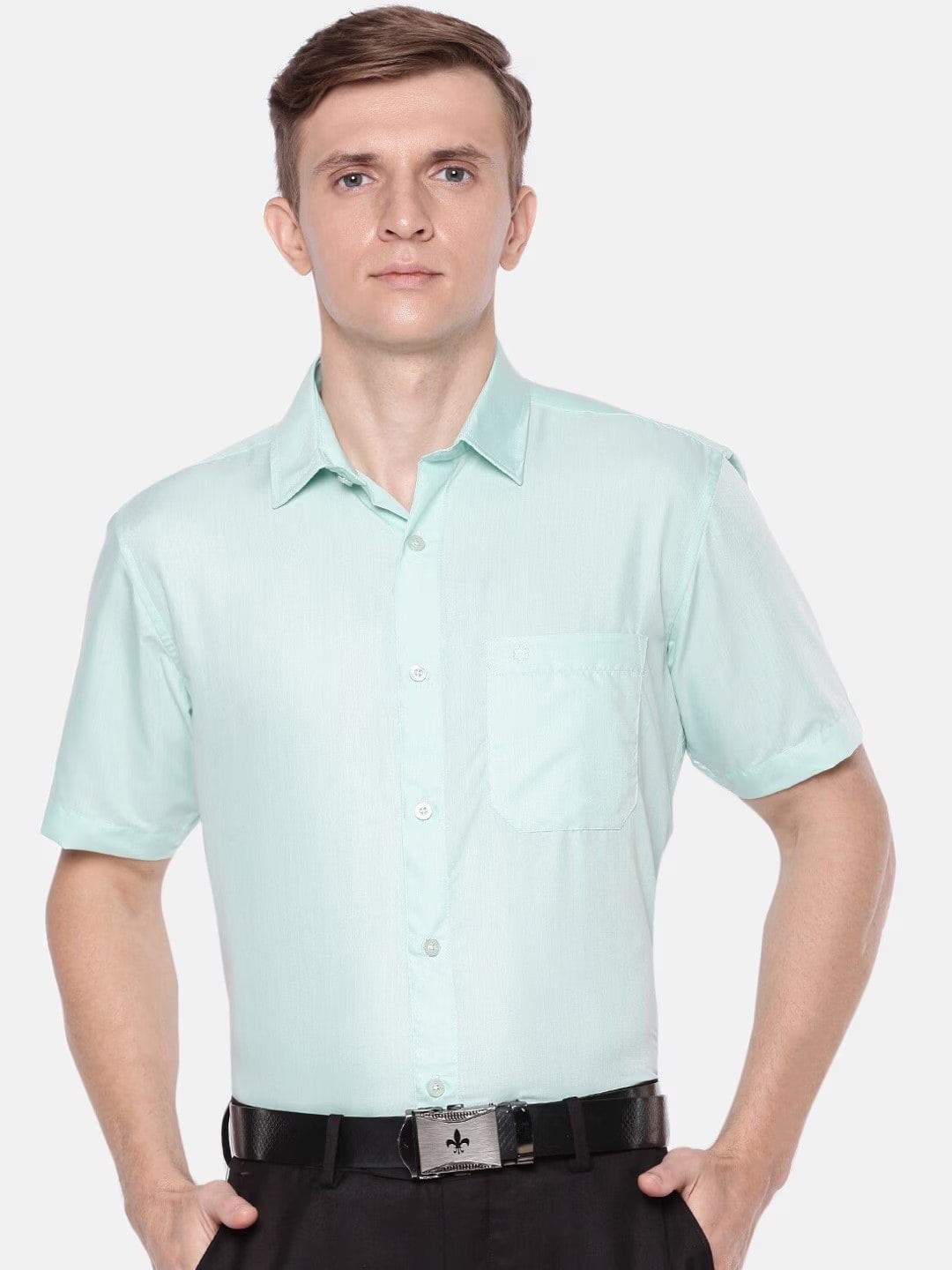 

Jansons Spread Collar Short Sleeves Formal Shirt, Green