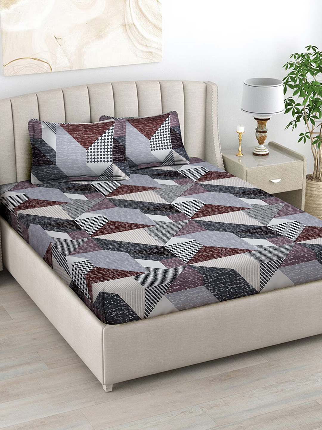 

FABINALIV Grey & Black Geometric 300 TC Fitted King Bedsheet with 2 Pillow Covers