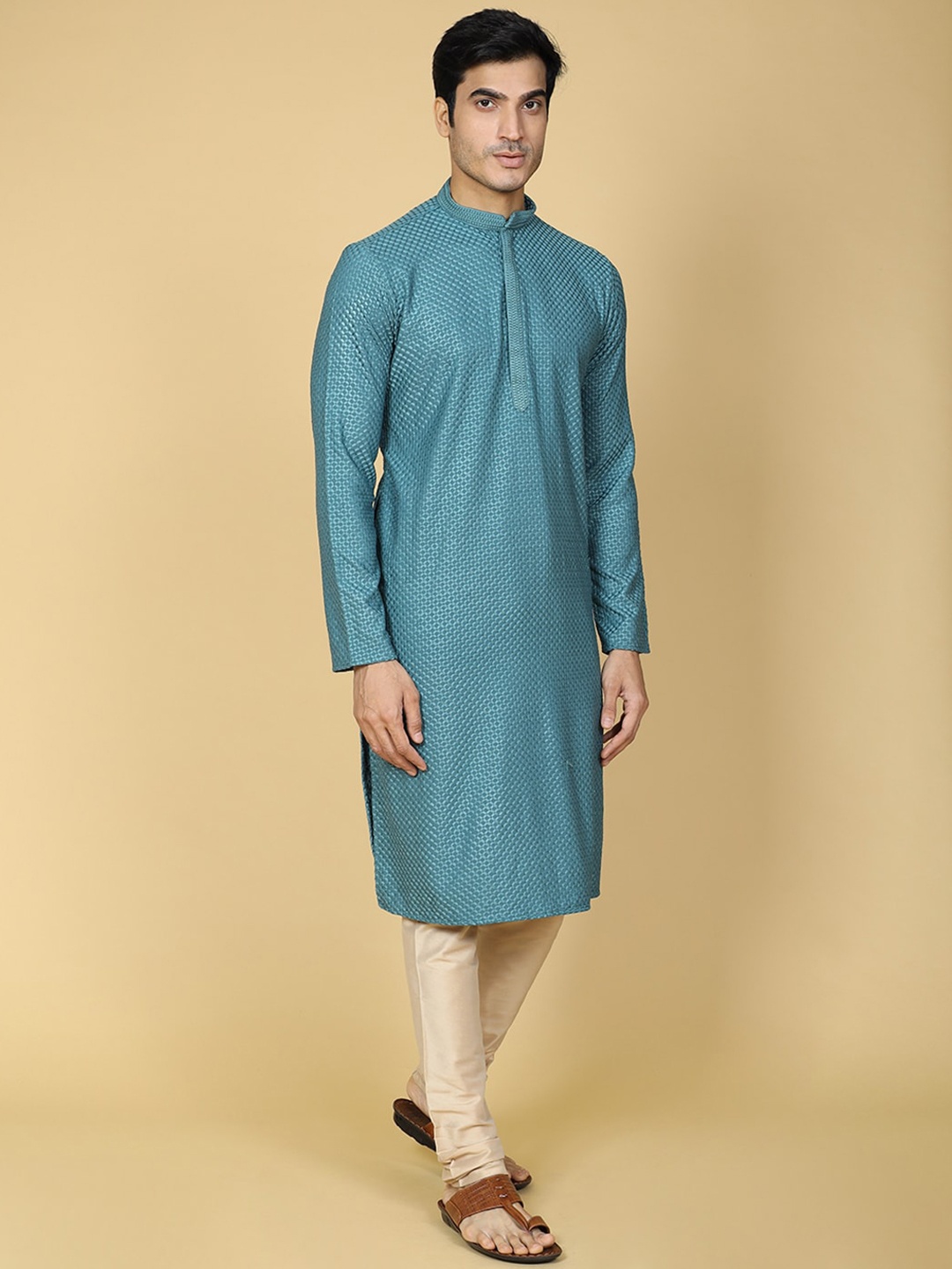 

TABARD Embroidered Regular Pure Cotton Kurta with Churidar, Green