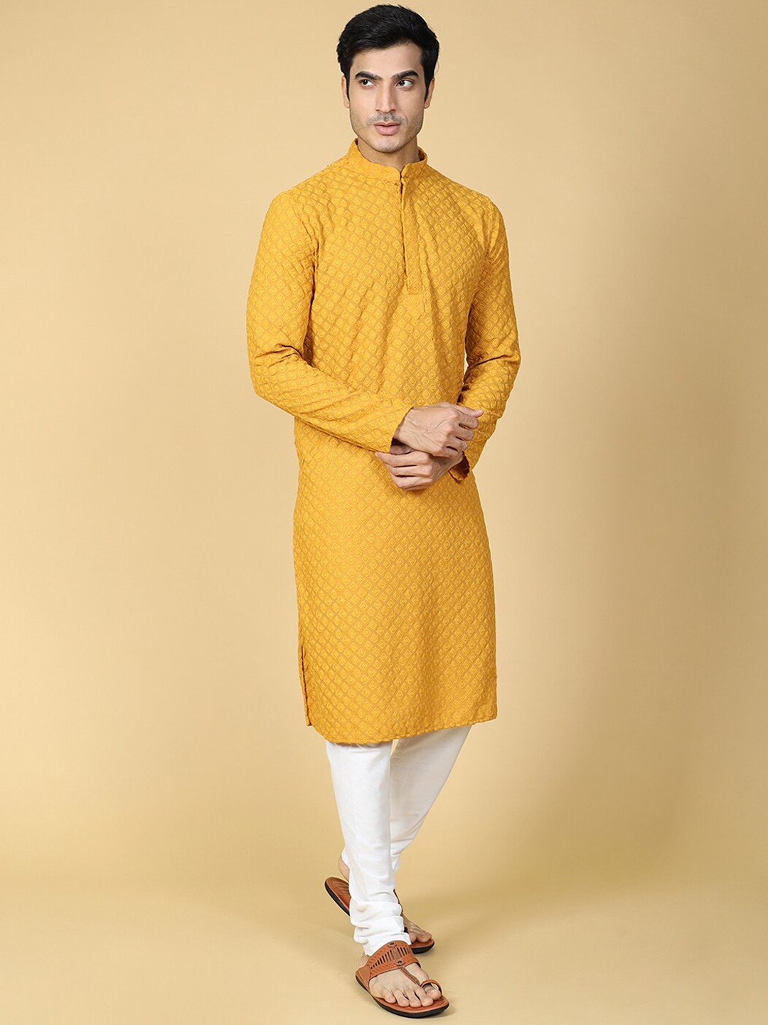 

TABARD Geometric Embroidered Regular Pure Cotton Kurta with Churidar, Yellow
