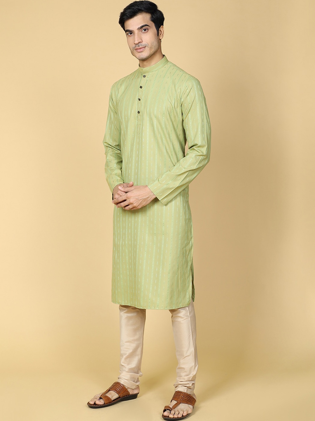 

TABARD Striped Regular Pure Cotton Kurta with Churidar, Green