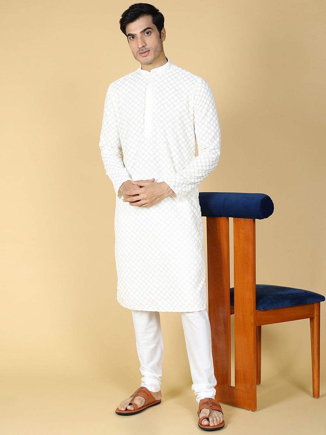 

TABARD Embroidered Regular Pure Cotton Kurta with Churidar, White