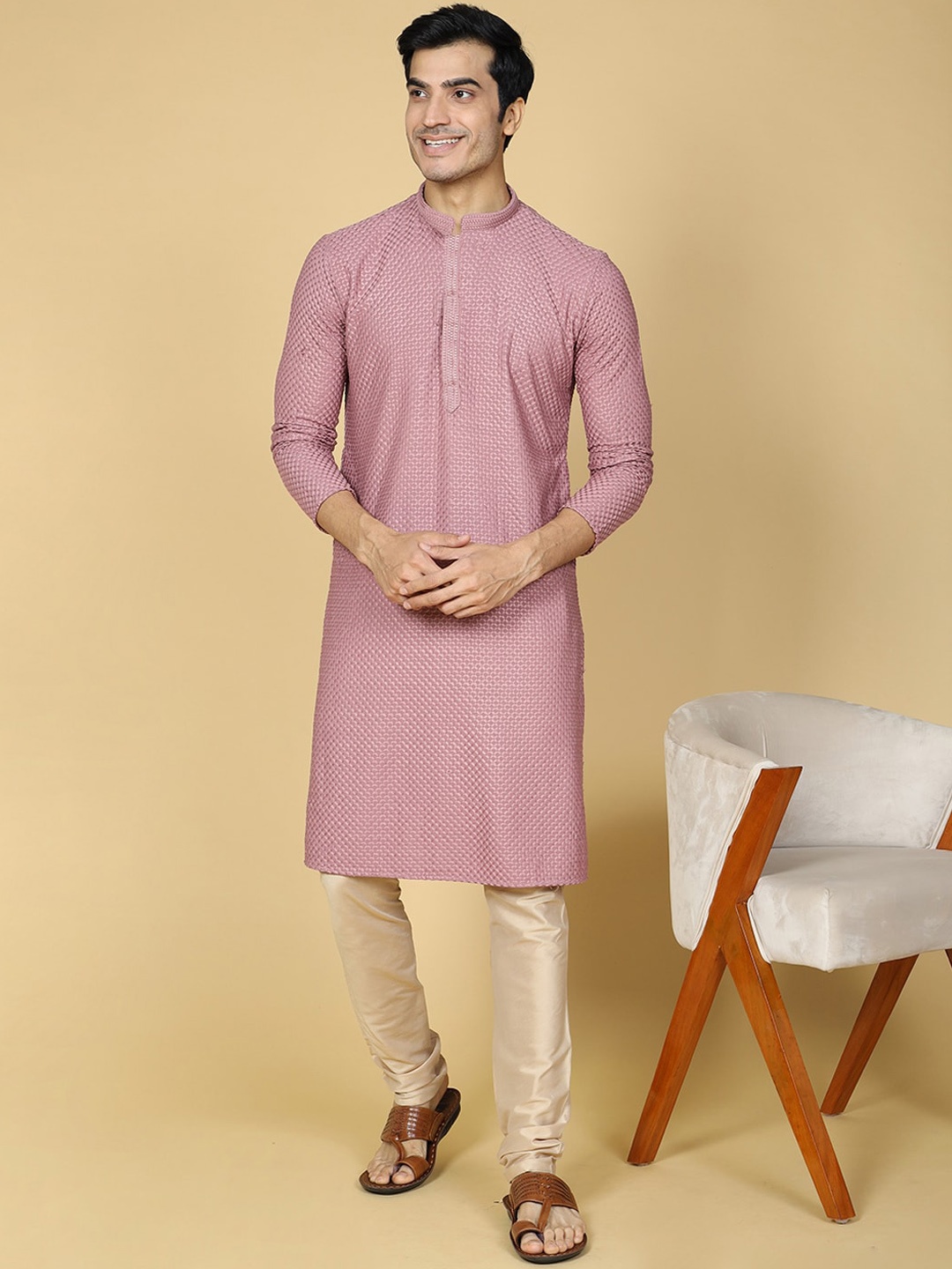 

TABARD Embroidered Regular Pure Cotton Kurta with Churidar, Purple