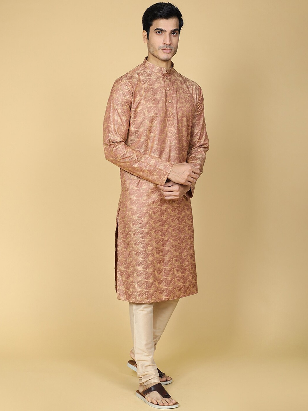 

TABARD Geometric Printed Regular Pure Cotton Kurta with Churidar, Peach