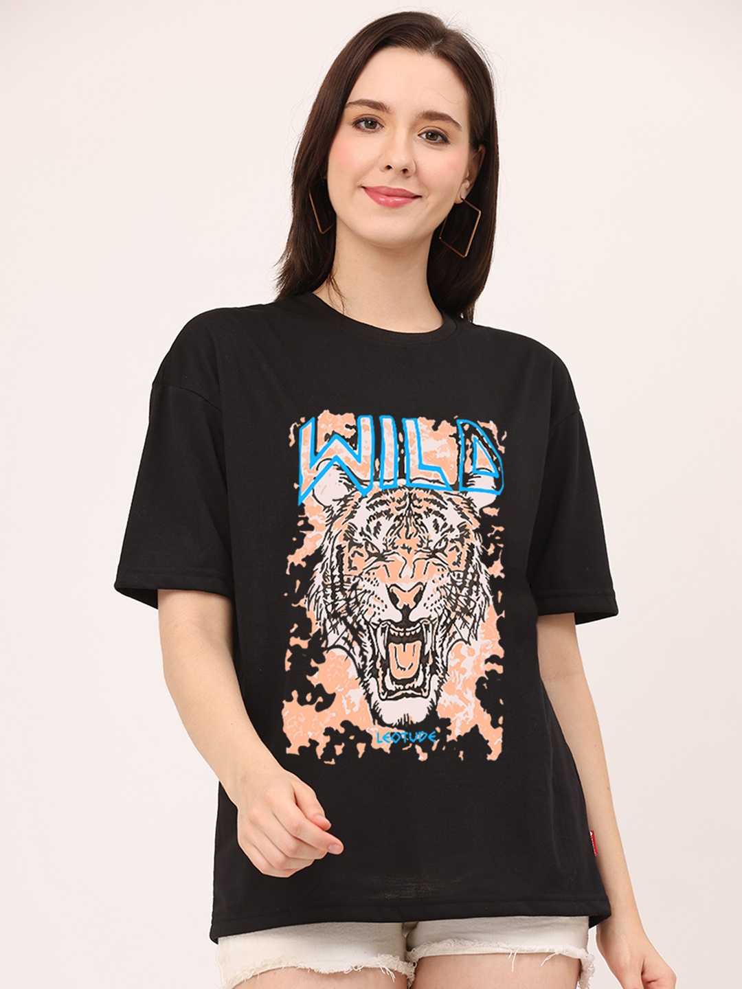 

Leotude Graphic Printed Drop Shoulder Sleeves Oversized Casual T-shirt, Black