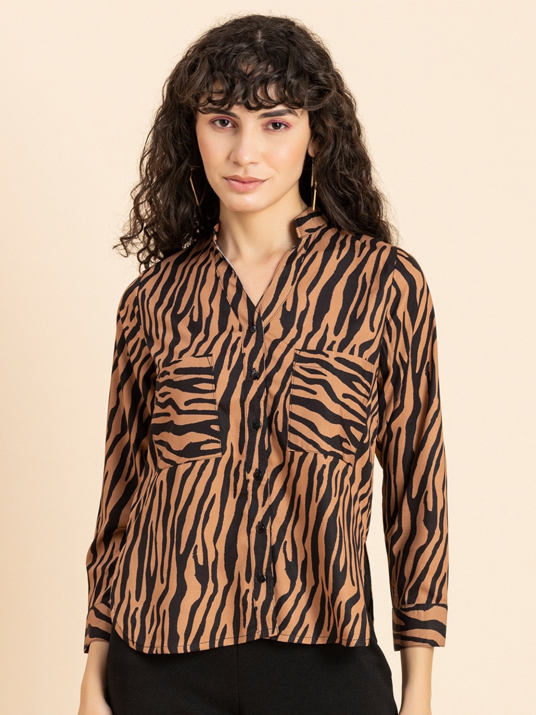 

Moomaya Abstract Printed Mandarin Collar Regular Fit Casual Shirt, Brown
