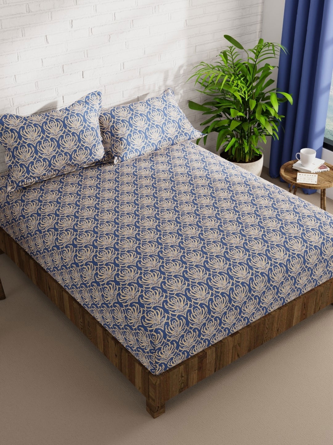 

BIANCA Envogue Blue & Cream Floral 152 TC Microfiber Queen Bedsheet with 2 Pillow Covers