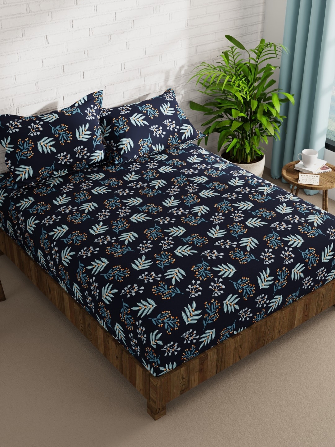 

BIANCA Envogue Navy Blue Floral Microfiber 152 TC Queen Bedsheet With 2 Pillow Covers