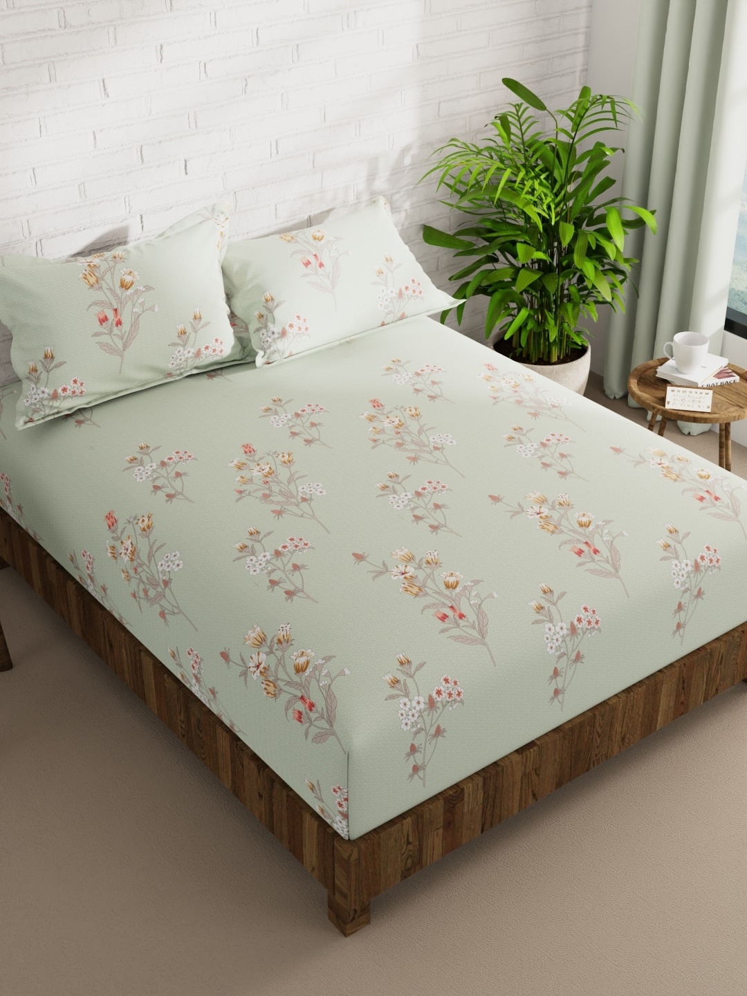 

BIANCA Envogue Green & White Floral 152 TC Microfiber Queen Bedsheet with 2 Pillow Covers