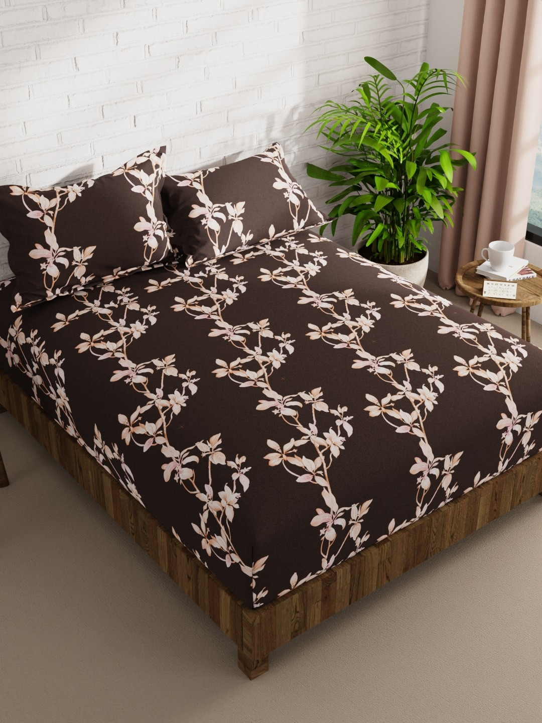 

BIANCA Envogue Brown & White Floral Microfiber 152 TC Queen Bedsheet with 2 Pillow Covers