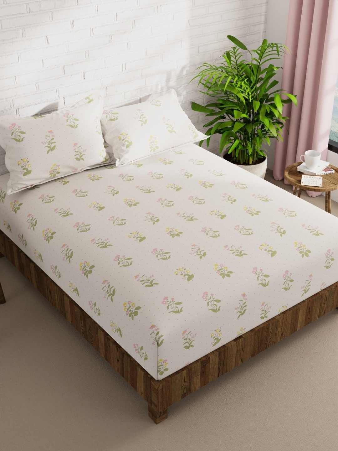 

BIANCA Envogue Beige & Green Floral Microfiber 152 TC Queen Bedsheet With 2 Pillow Covers