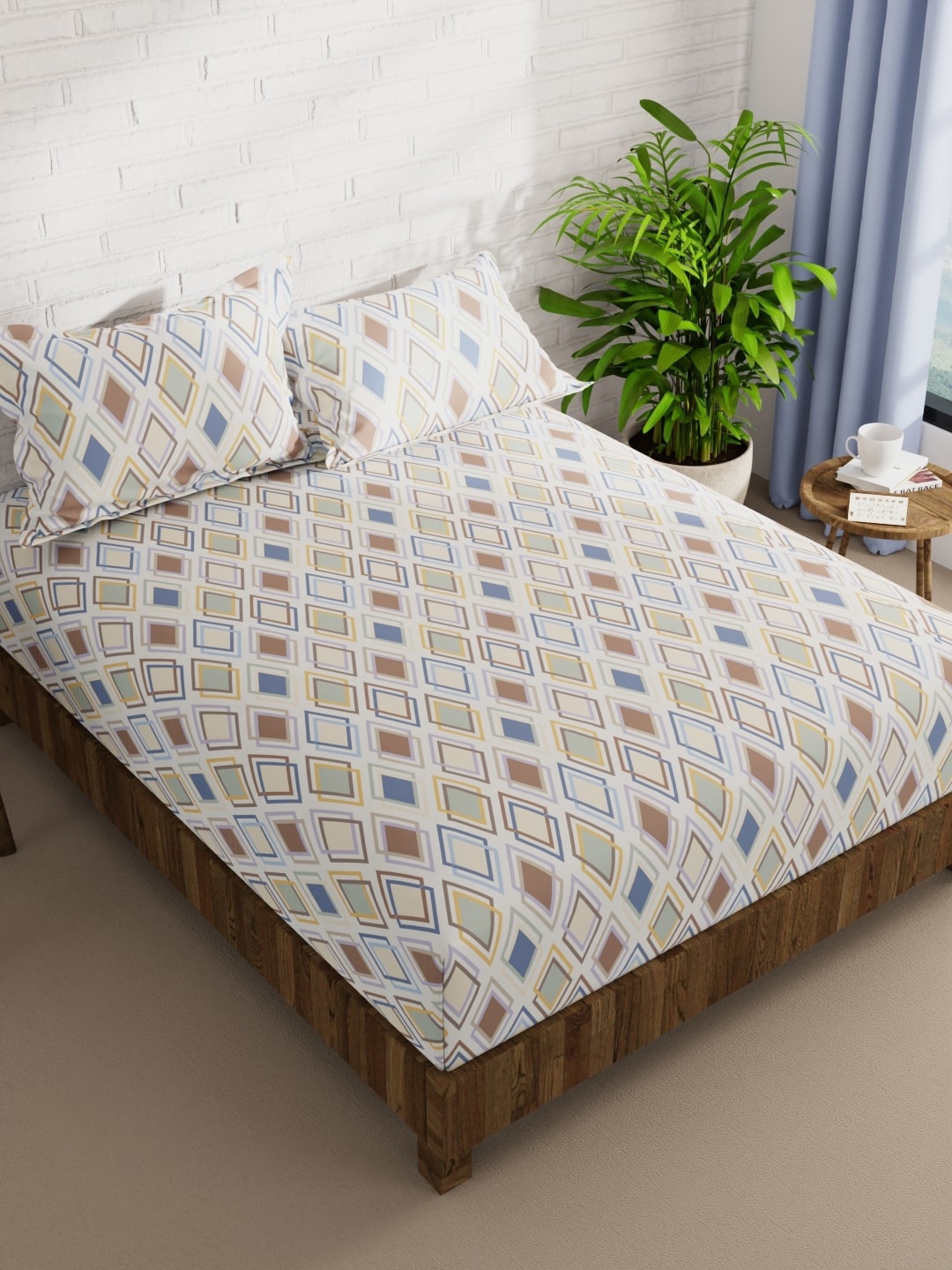 

BIANCA Envogue Off White Geometric 152 TC Microfiber Queen Bedsheet with 2 Pillow Covers