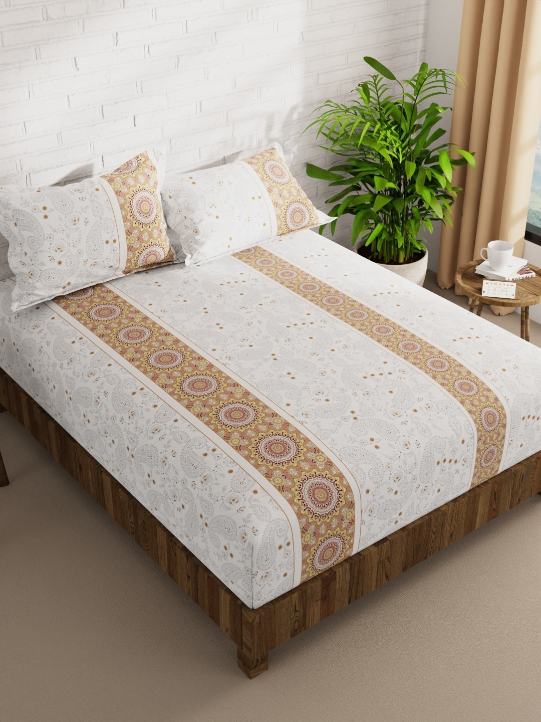 

BIANCA Envogue White & Cream Floral Microfiber 152 TC Queen Bedsheet & 2 Pillow Covers