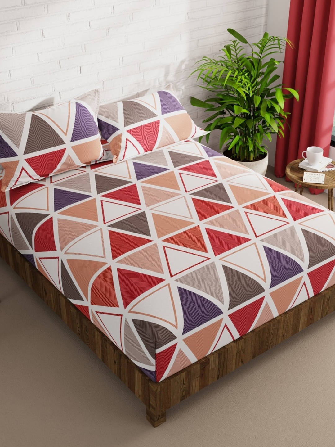 

BIANCA Envogue Orange & Red Geometric Microfiber 152 TC Queen Bedsheet & 2 Pillow Covers