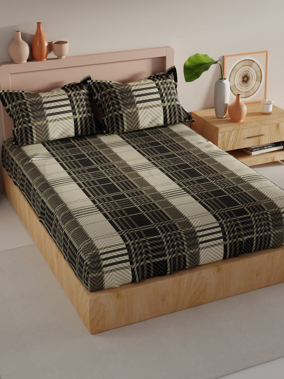 

BIANCA Geo Tokyo Grey & White Geometric Microfiber 200 TC King Bedsheet & 2 Pillow Covers
