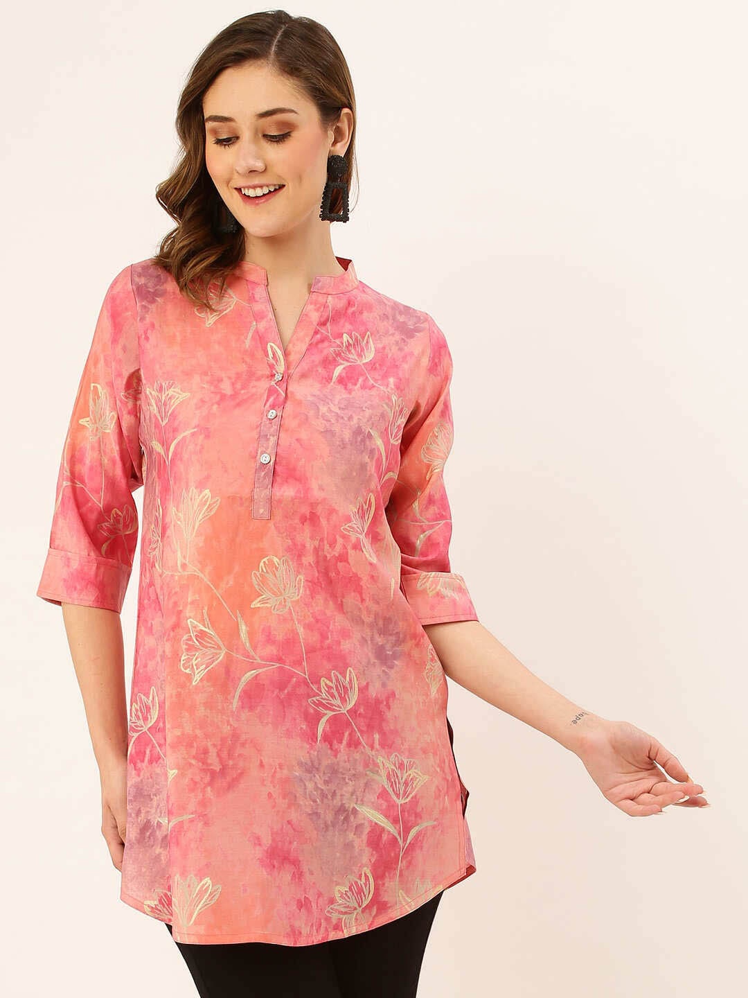 

ZOLA Peach-Coloured & Gold-Toned Floral Printed Mandarin Collar Cotton Tunic