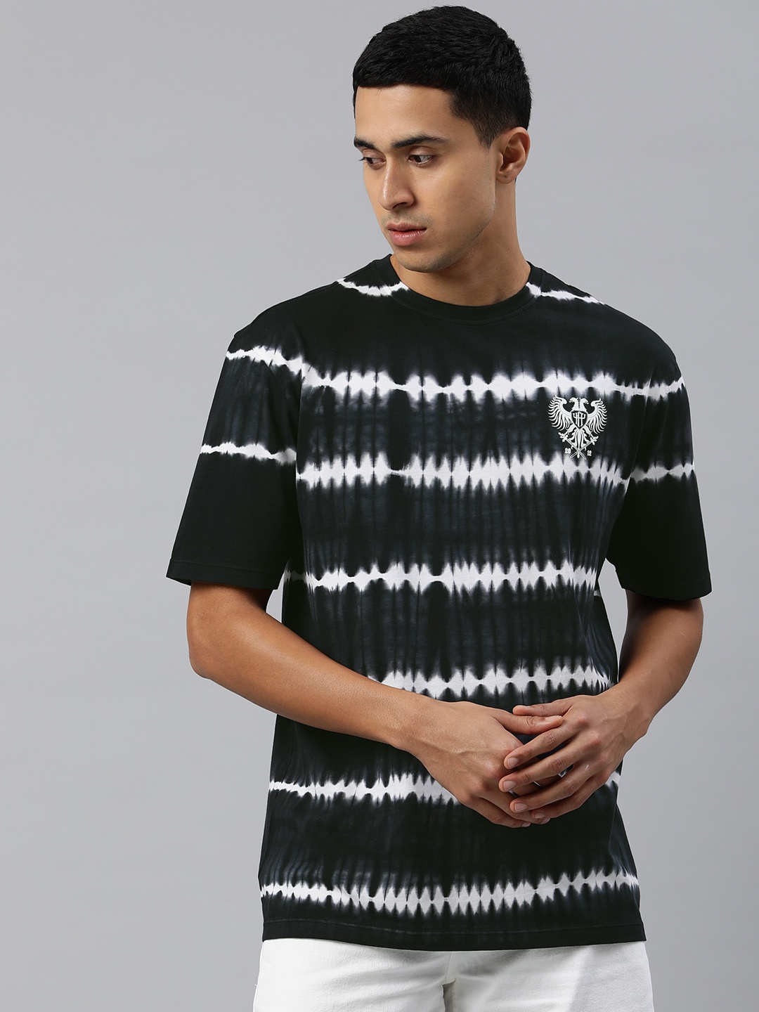 

Huetrap Men Tie & Dye Printed T-shirt, Black