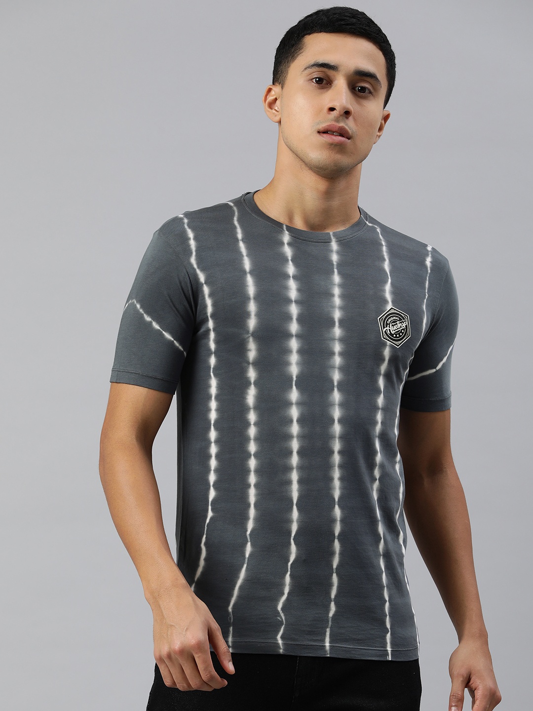 

Huetrap Men Tie & Dye Printed T-shirt, Grey