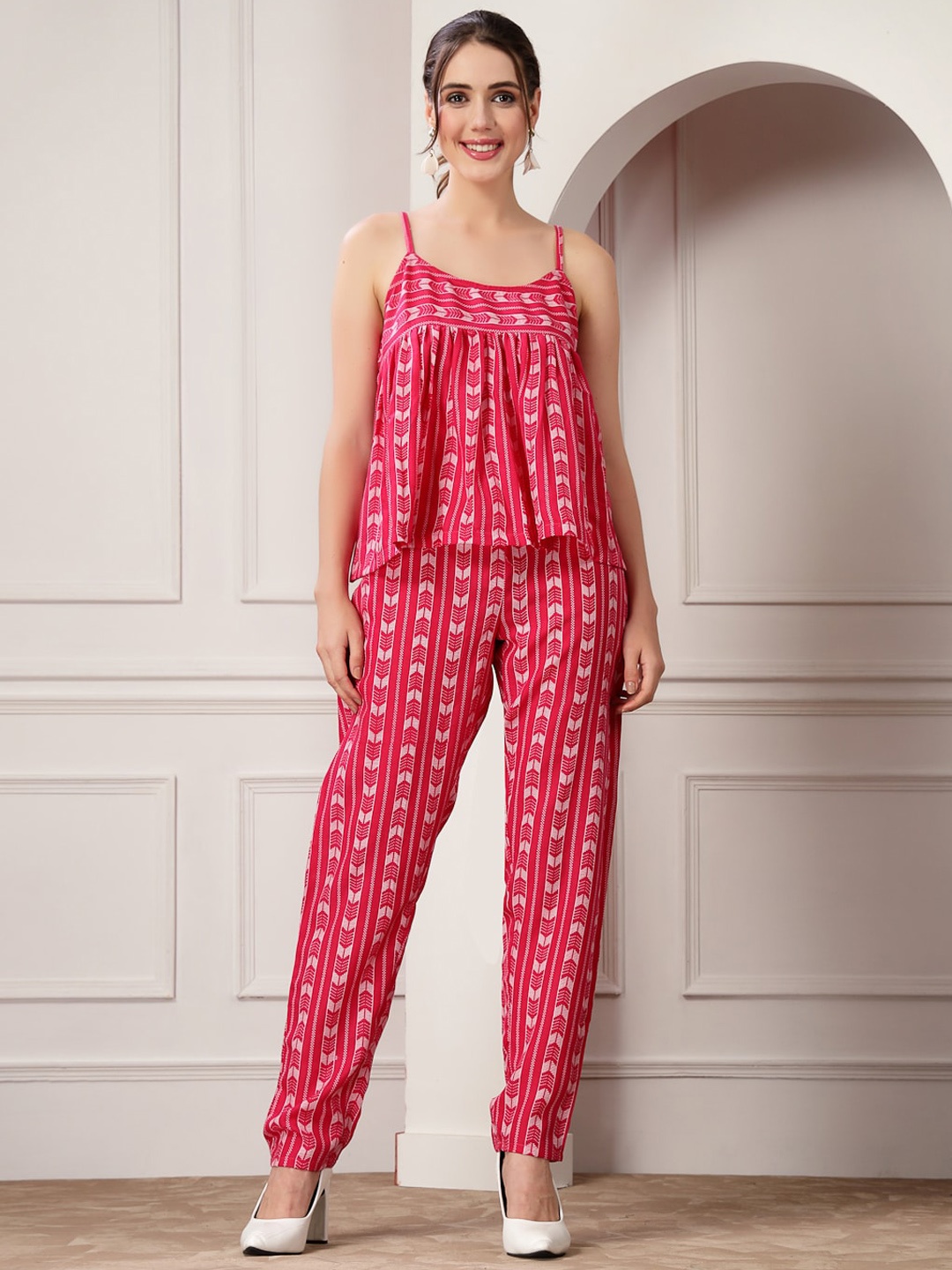 

Stylum Pink Ethnic Printed Round Neck Sleeveless Pleated Co-Ords