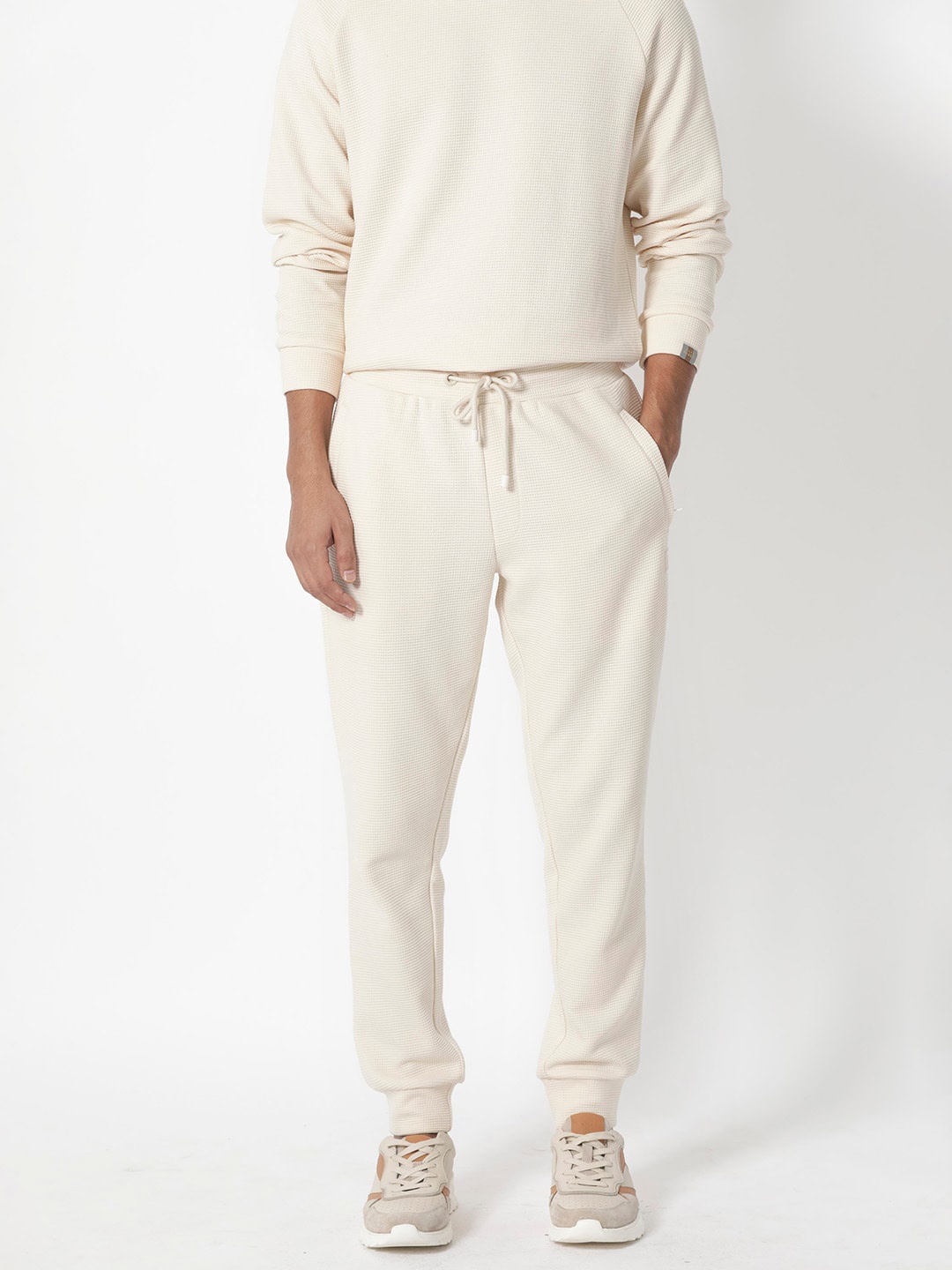 

RARE RABBIT Men Bastian Regular Fit Cotton jogger, Beige