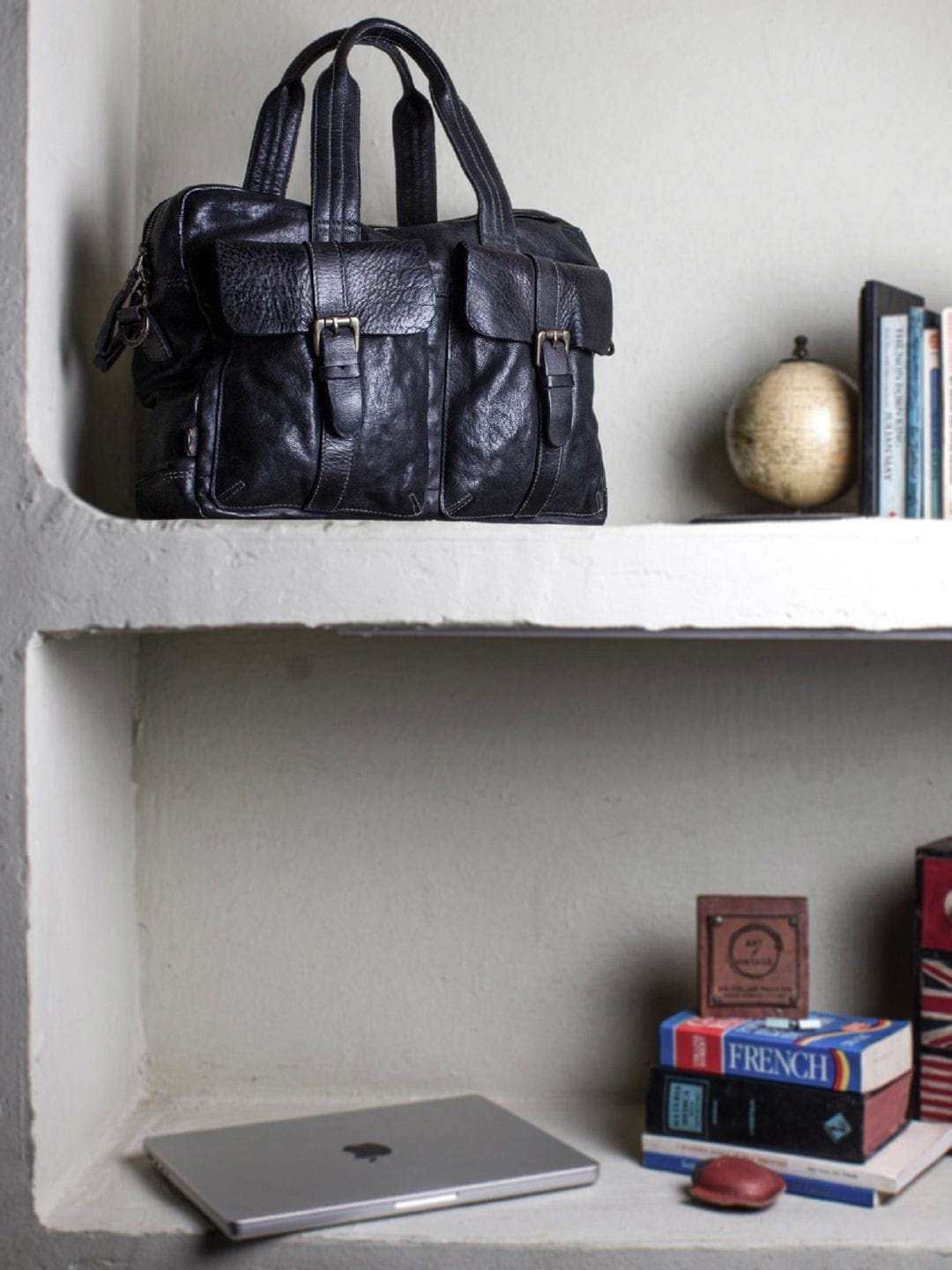 

ART N VINTAGE Unisex Textured Leather 18 Inches Laptop Bag, Black