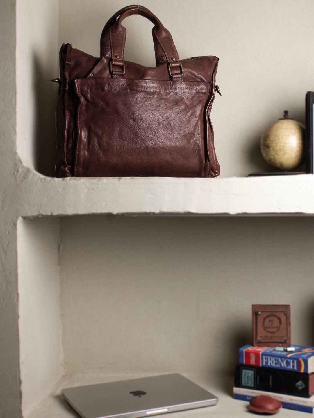 

ART N VINTAGE Unisex Texture Leather 18 Inches Laptop Bag, Brown