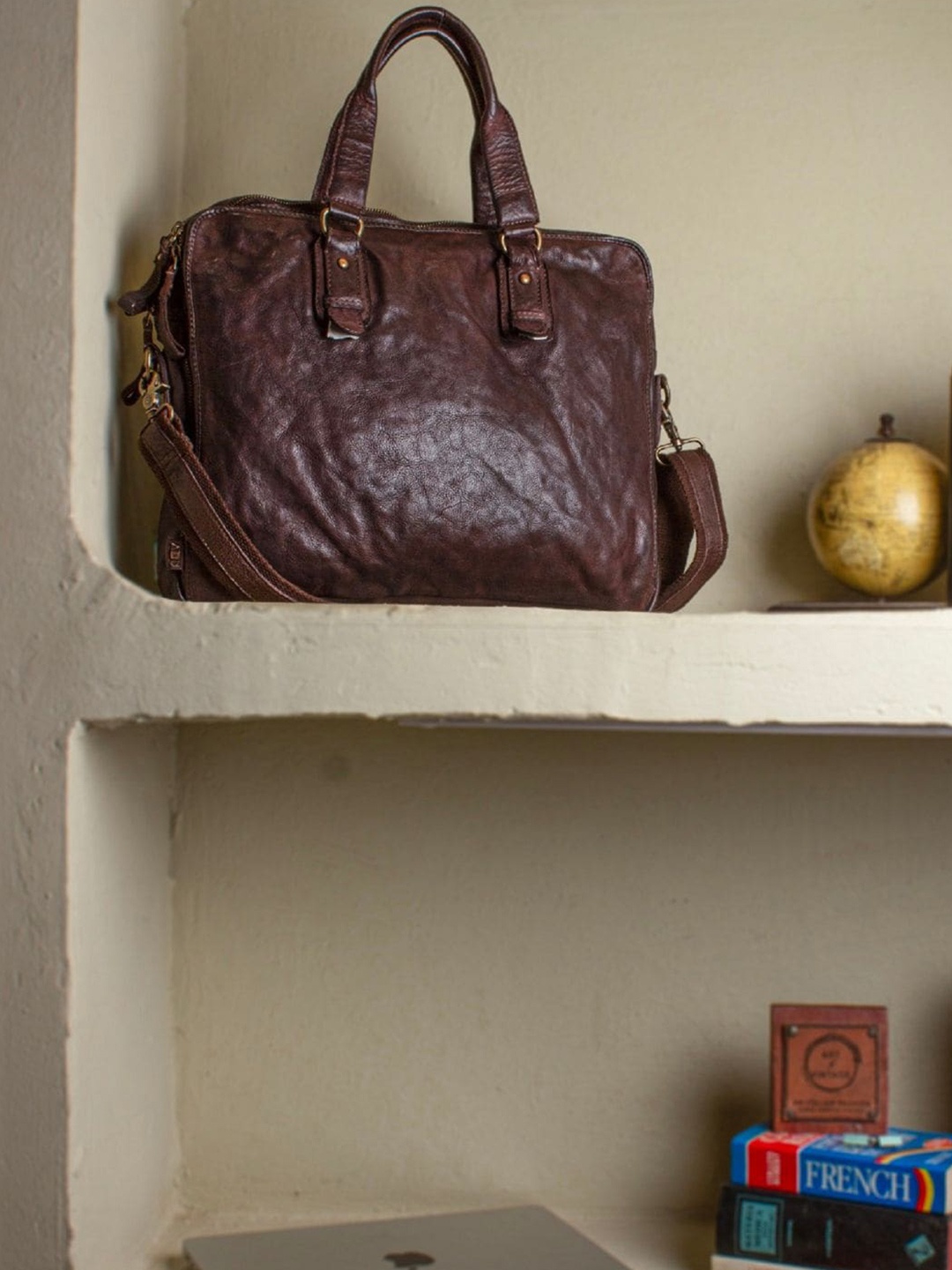 

ART N VINTAGE Unisex Textured Leather 18 Inches Laptop Bag, Brown