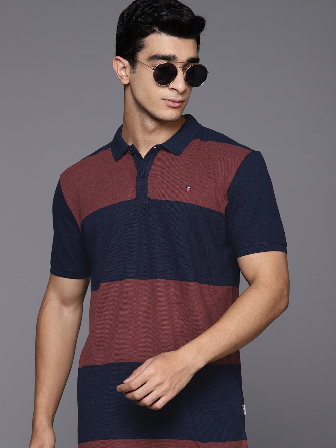 

Louis Philippe Jeans Colourblocked Polo Collar Slim Fit T-shirt, Navy blue