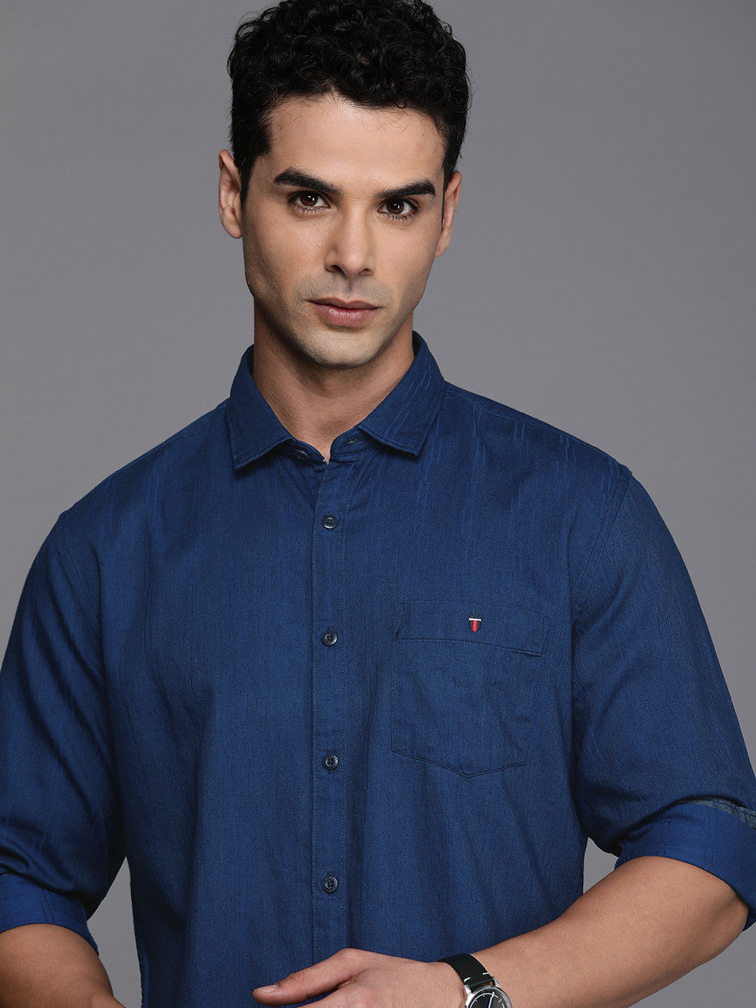 

Louis Philippe Jeans Pure Cotton Slim Fit Opaque Casual Shirt, Navy blue