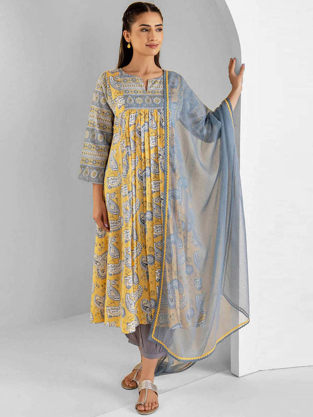 

KALINI Paisley Printed Pleated Kurta & Trousers With Dupatta, Yellow